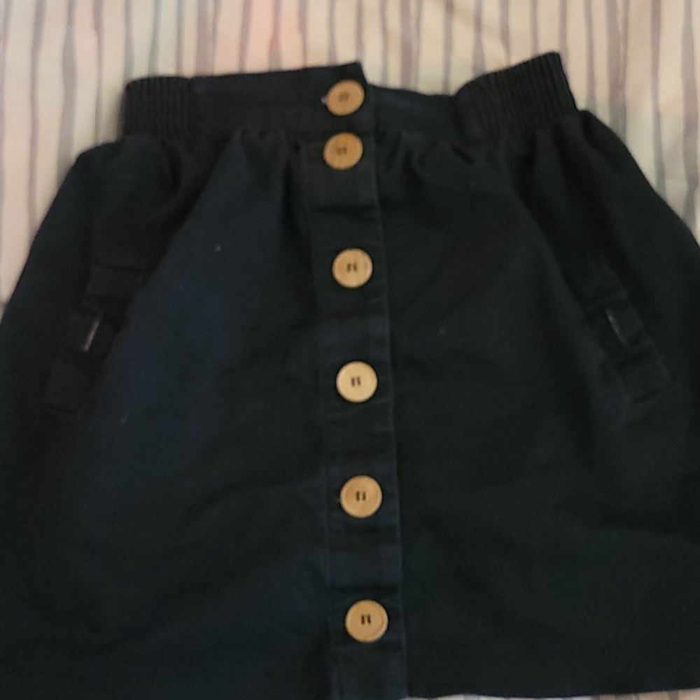 Mid thigh skirt
